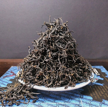 2022 Lincang Fengqing Zhongguohong top class early spring ancient tea tree bulk packed gongfu processed tea
